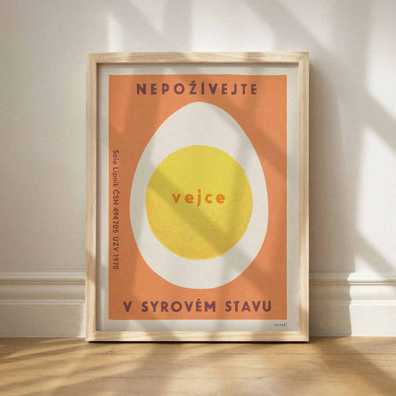 Do not eat raw eggs - Poster 30x40 cm