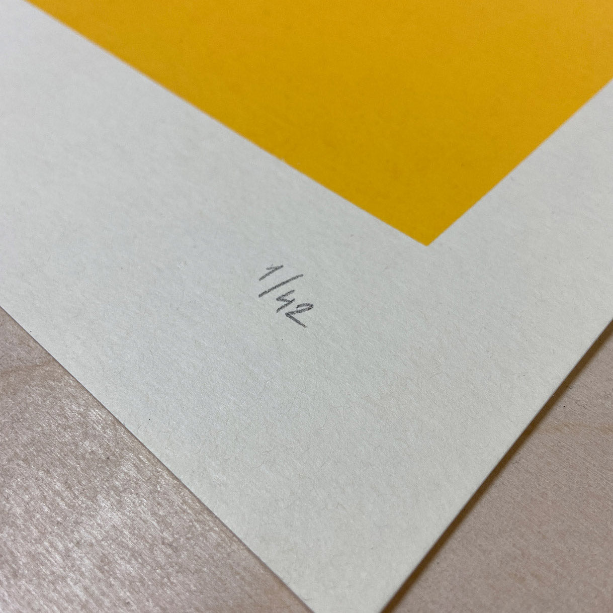 Zoo Praha - Šimpanz - Sítotisk 50x70 cm